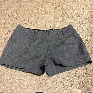 Flirtatious shorts - sz 3